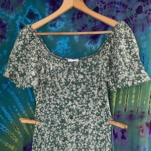 Luxology Dress- Small. 100% Rayon.